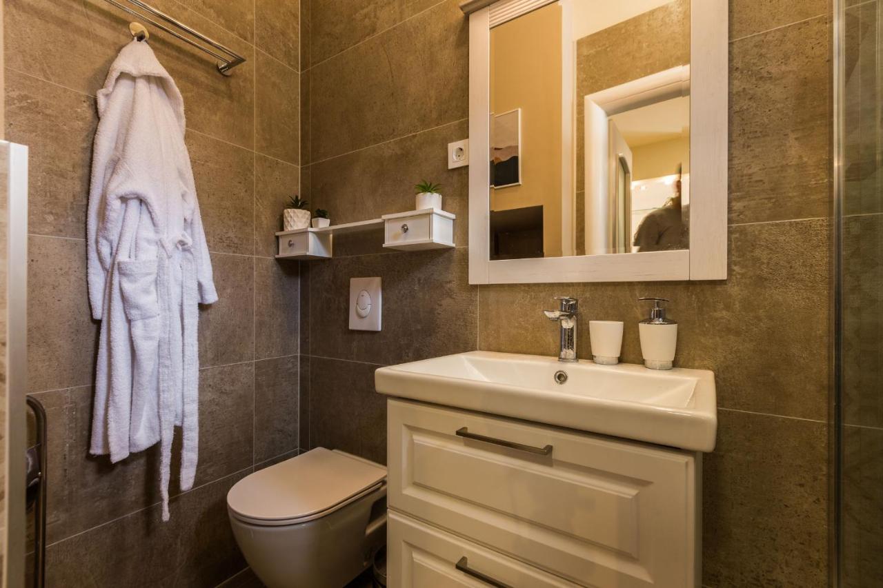 Angie Central Rooms Zadar Buitenkant foto